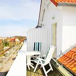 Josephine 21 *