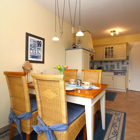 Josephine 21 * Ostseebad Kühlungsborn